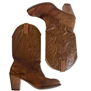 ACME Vintage Cowboy Boots Womens Size 8 Carmel Brown Leather Western Swirl